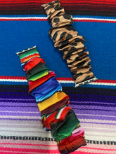 Load image into Gallery viewer, Scrunchie